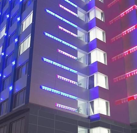 G Suites Hotel By Amithya سورابايا المظهر الخارجي الصورة