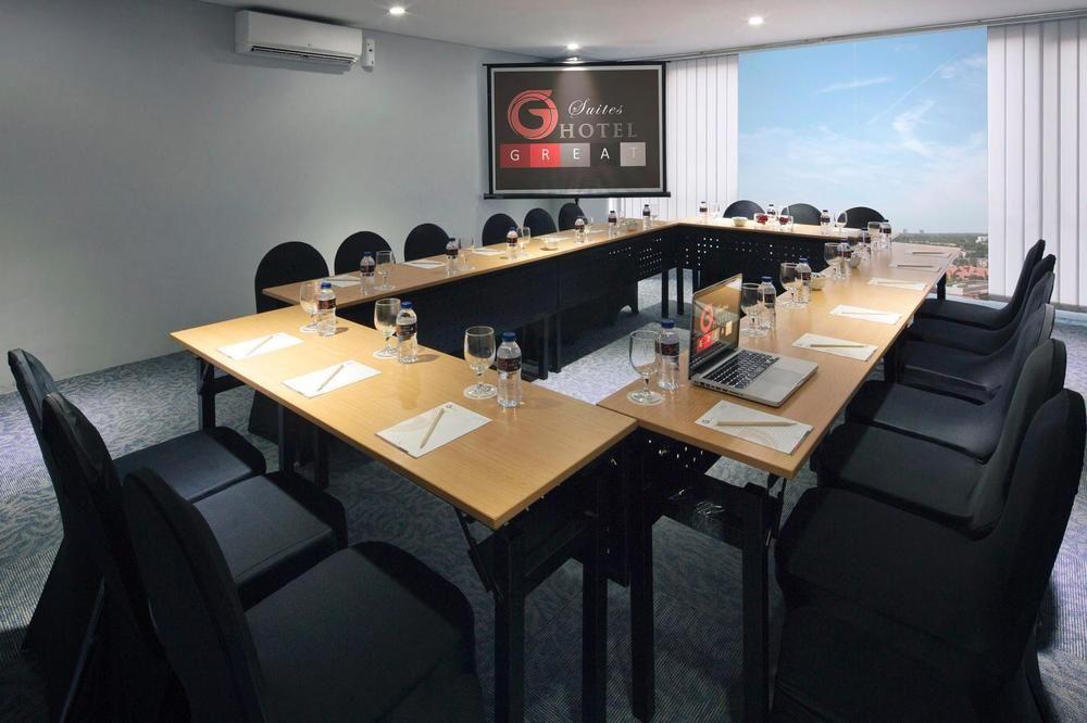G Suites Hotel By Amithya سورابايا المظهر الخارجي الصورة
