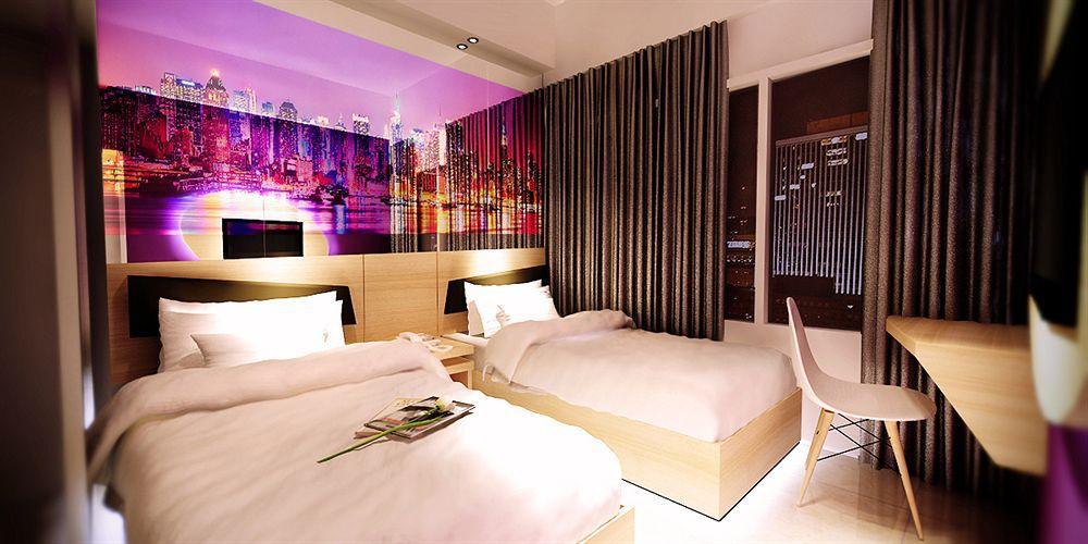 G Suites Hotel By Amithya سورابايا المظهر الخارجي الصورة