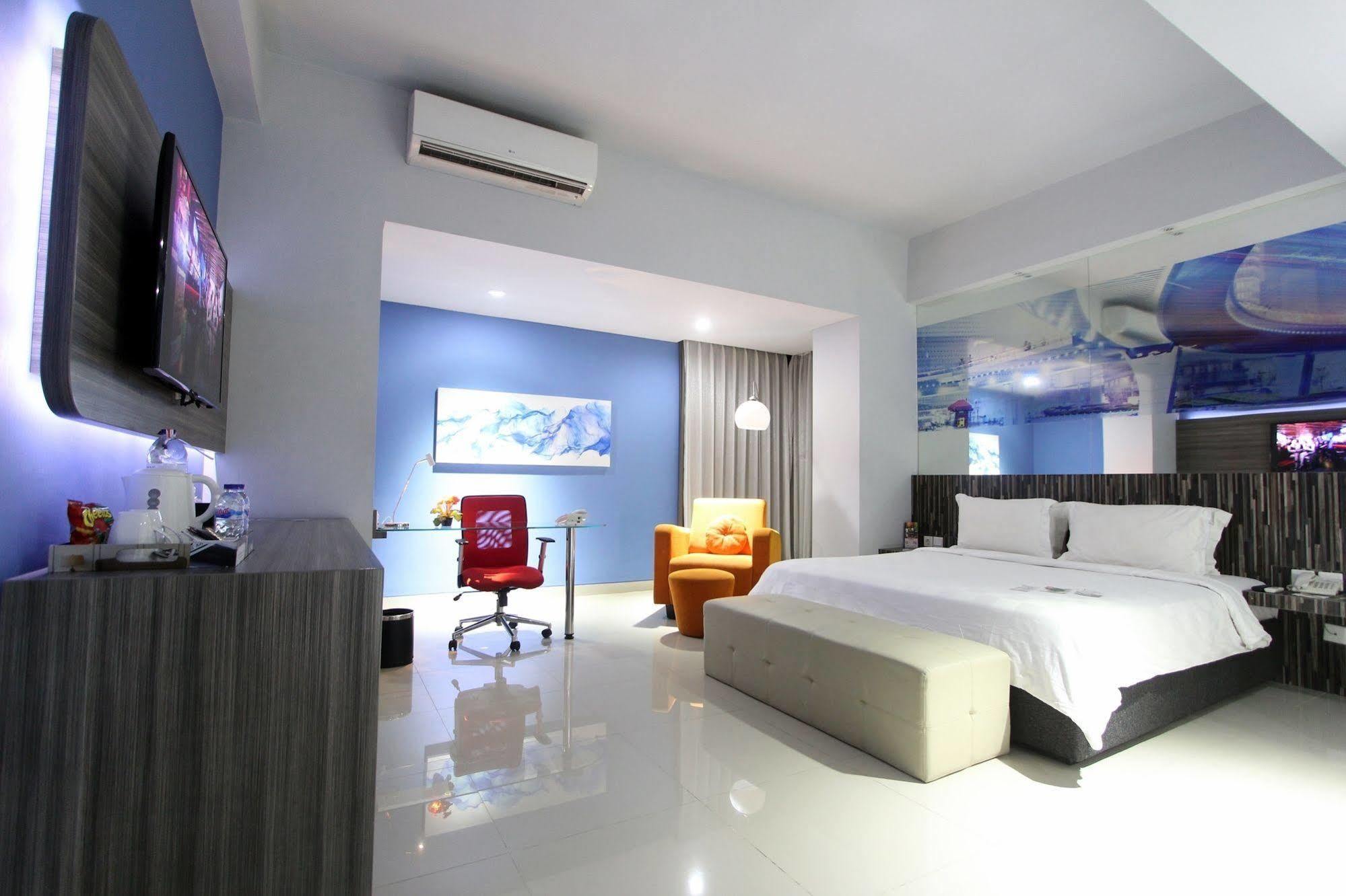 G Suites Hotel By Amithya سورابايا المظهر الخارجي الصورة