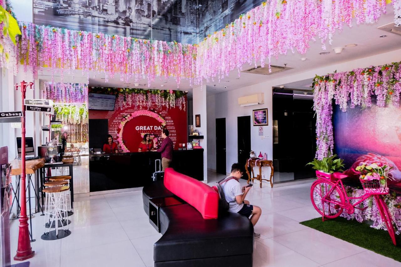 G Suites Hotel By Amithya سورابايا المظهر الخارجي الصورة